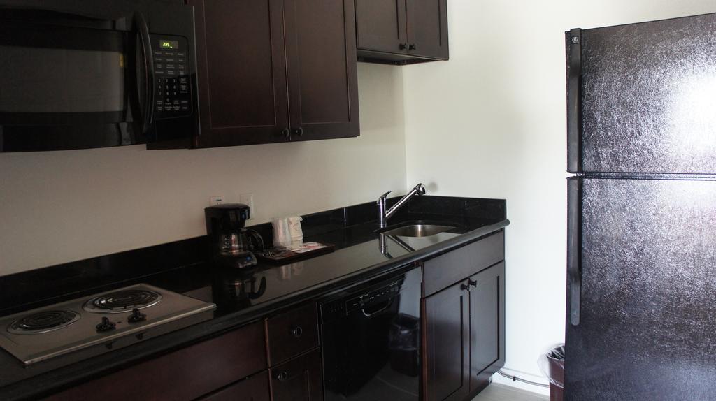 Lux Inn And Suites Three Rivers Room photo