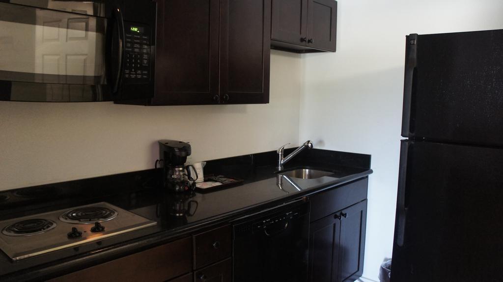 Lux Inn And Suites Three Rivers Room photo